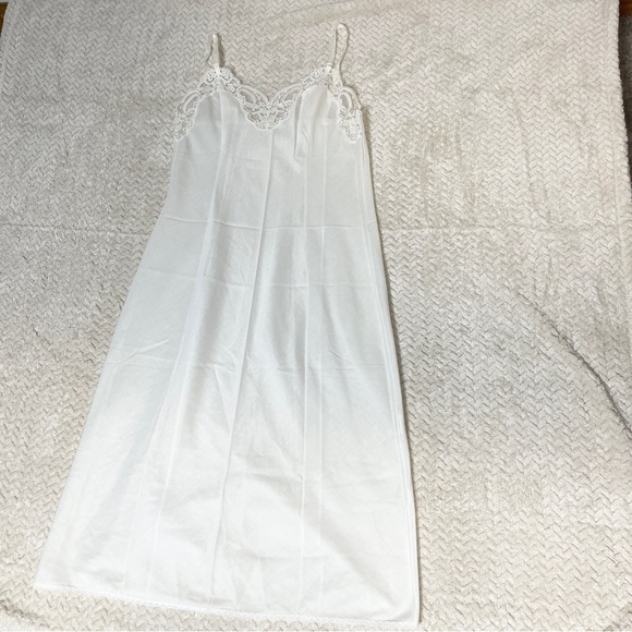 Wonder Maid Vintage Full Slip Fine Lingerie with Lace Trim Size 34 - Picture 2 of 10